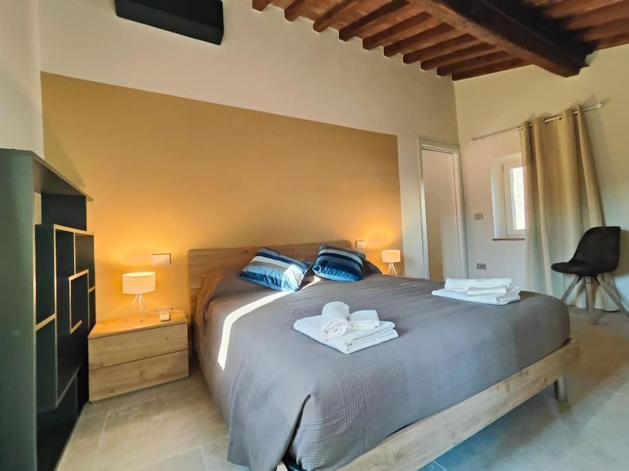 Apartamento Volaterrae Deluxe Loft With Garden Volterra Exterior foto